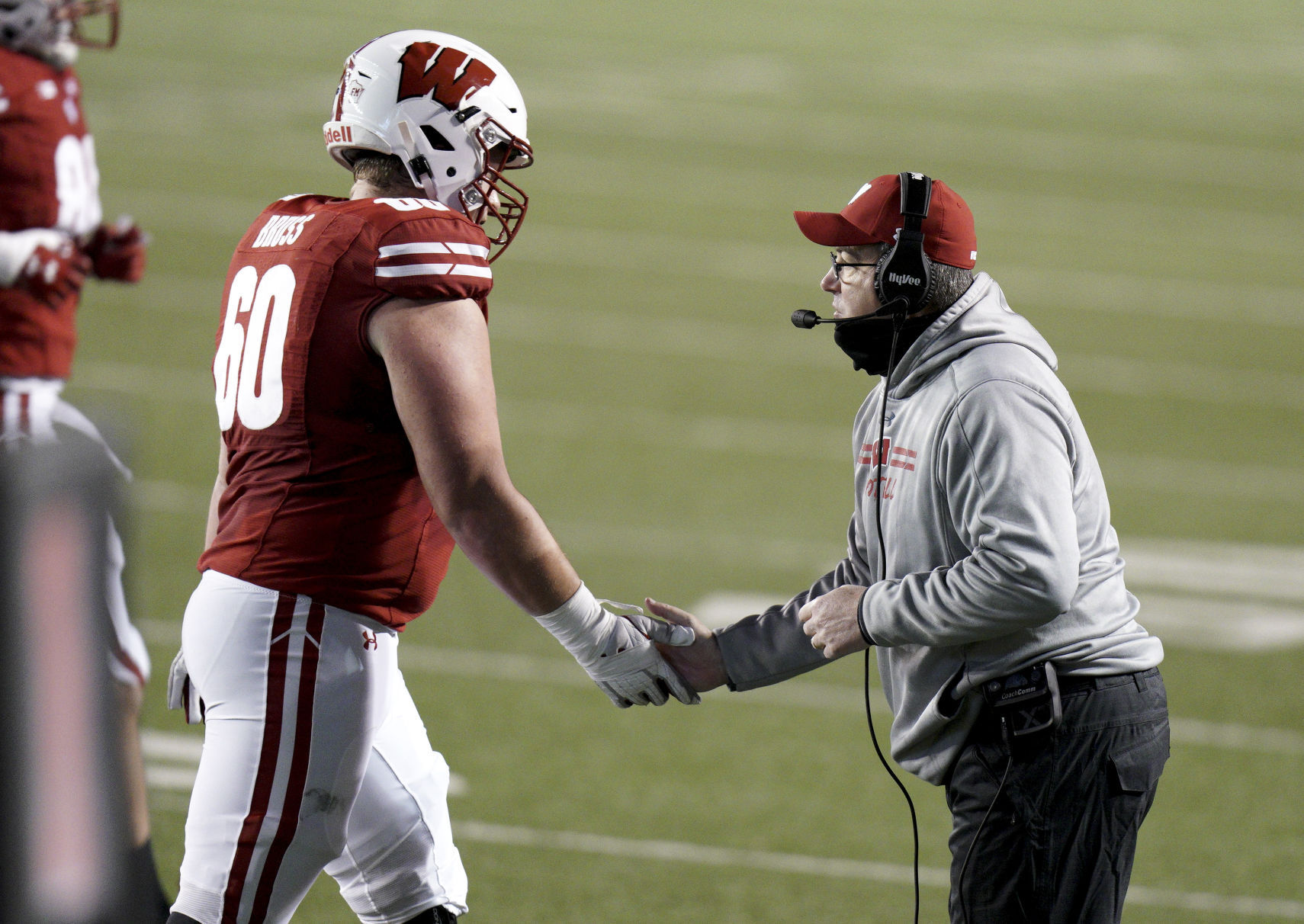 UW 45, Illinois 7